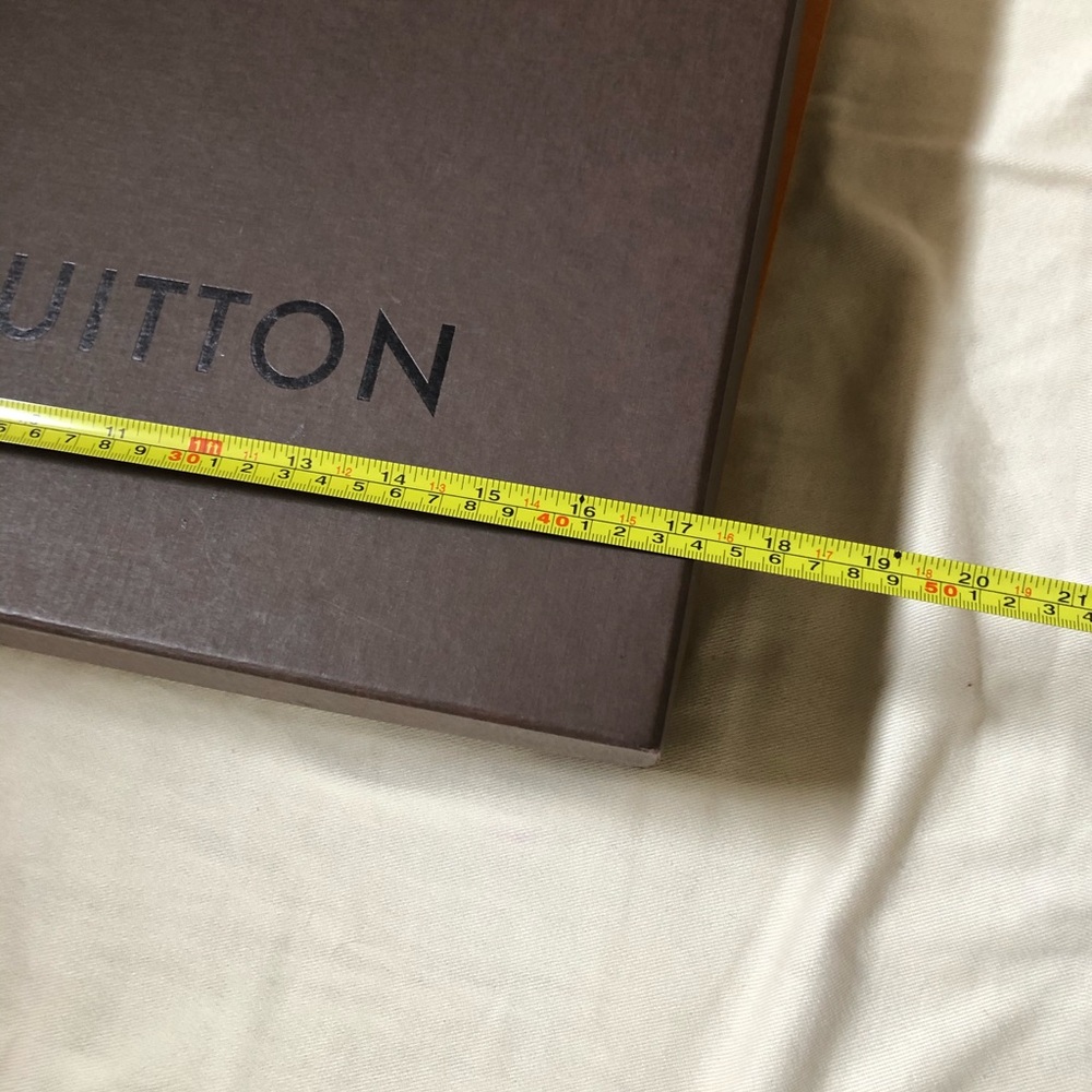 Authentic LV Box - Picture 10 of 12
